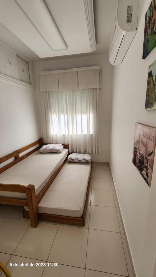 Pe Na Areia Inteiro-4 Quartos 3 Cama Casal ,4 Camas Solteiro-3 Salas Cozinha Apartment *